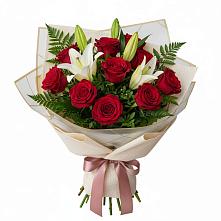 Букет цветов из:  Лилии и Розы в Нижнезольском