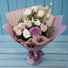 Букет цветов из:  Розы и Лизиантусы в Нижнезольском