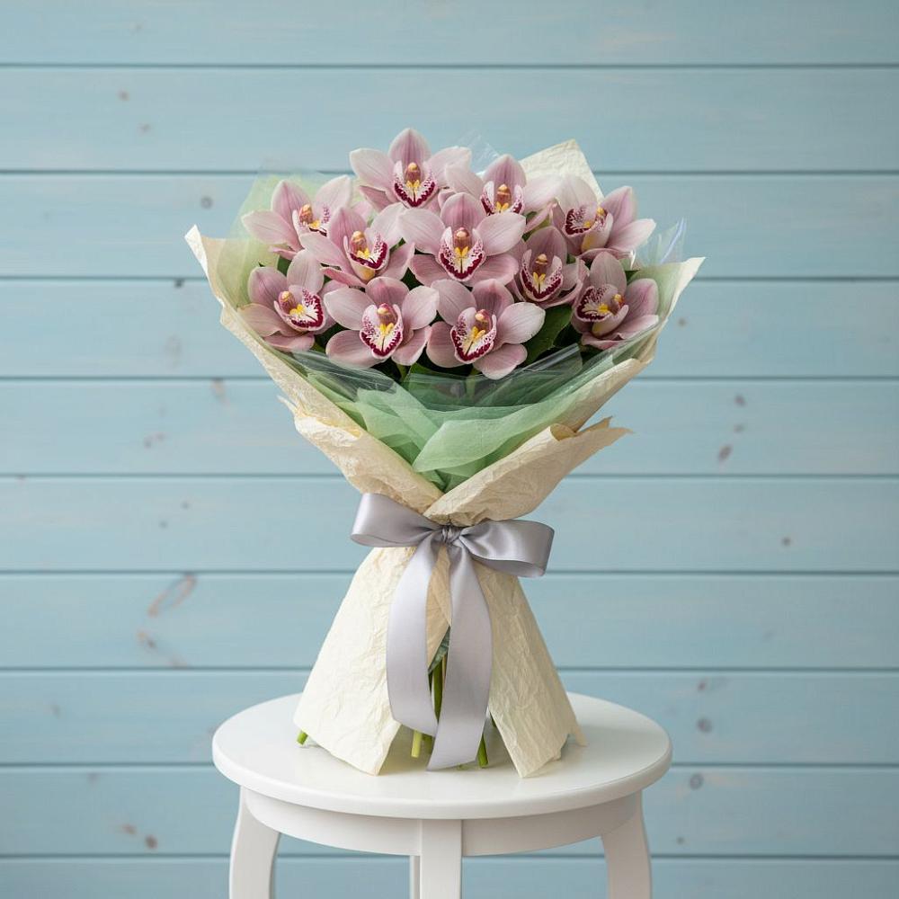 Букет цветов из: Орхидеи и Розы в Нижнезольском