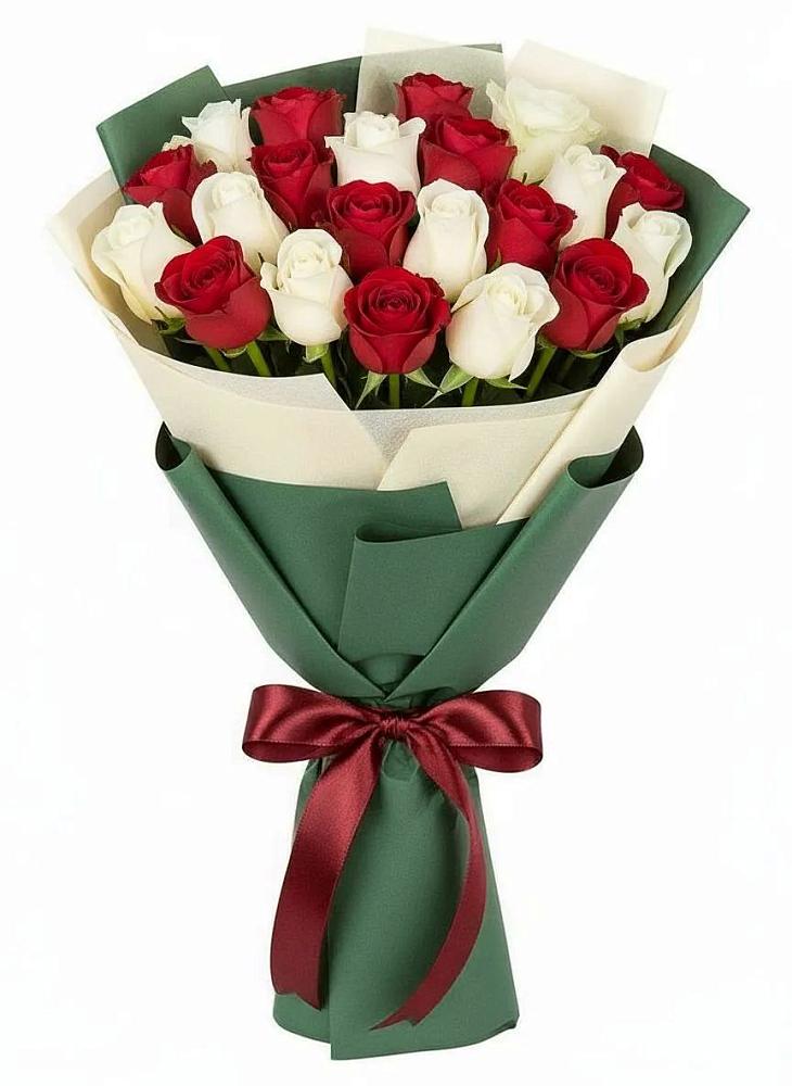Букет Микс из красных и белых роз в Нижнезольском