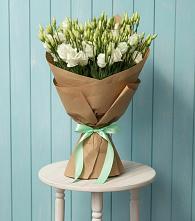 Букет цветов из:  Лизиантусы в Нижнезольском