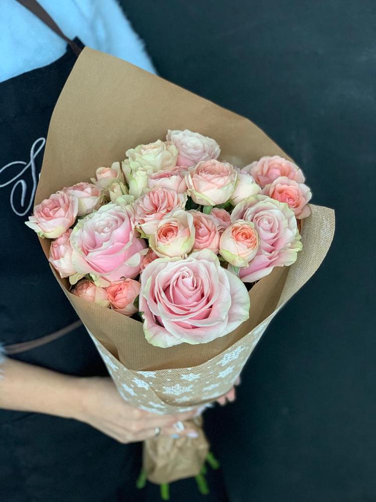 Букет цветов из: Хризантемы и Розы в Нижнезольском