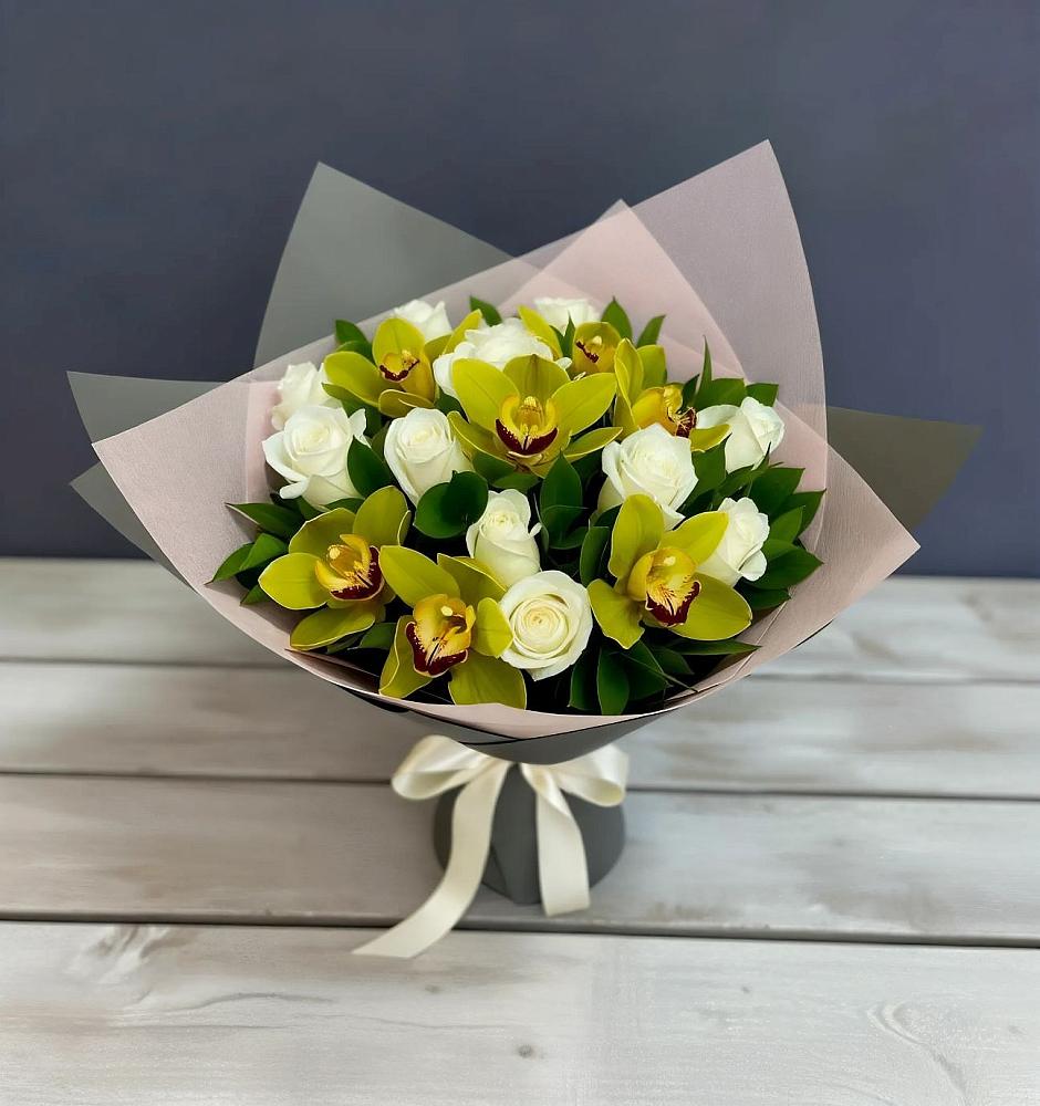 Букет цветов из: Орхидеи и Розы в Нижнезольском