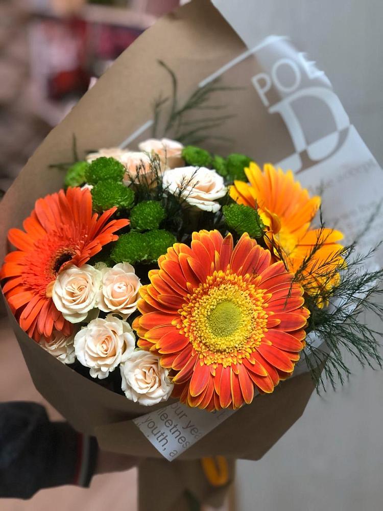 Букет цветов из: Герберы, Хризантемы и Розы в Нижнезольском