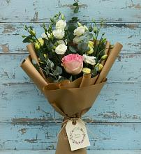 Букет цветов из:  Розы и Лизиантусы в Нижнезольском