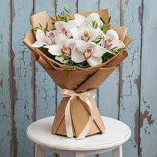 Букет цветов из:  Орхидеи и Розы в Нижнезольском