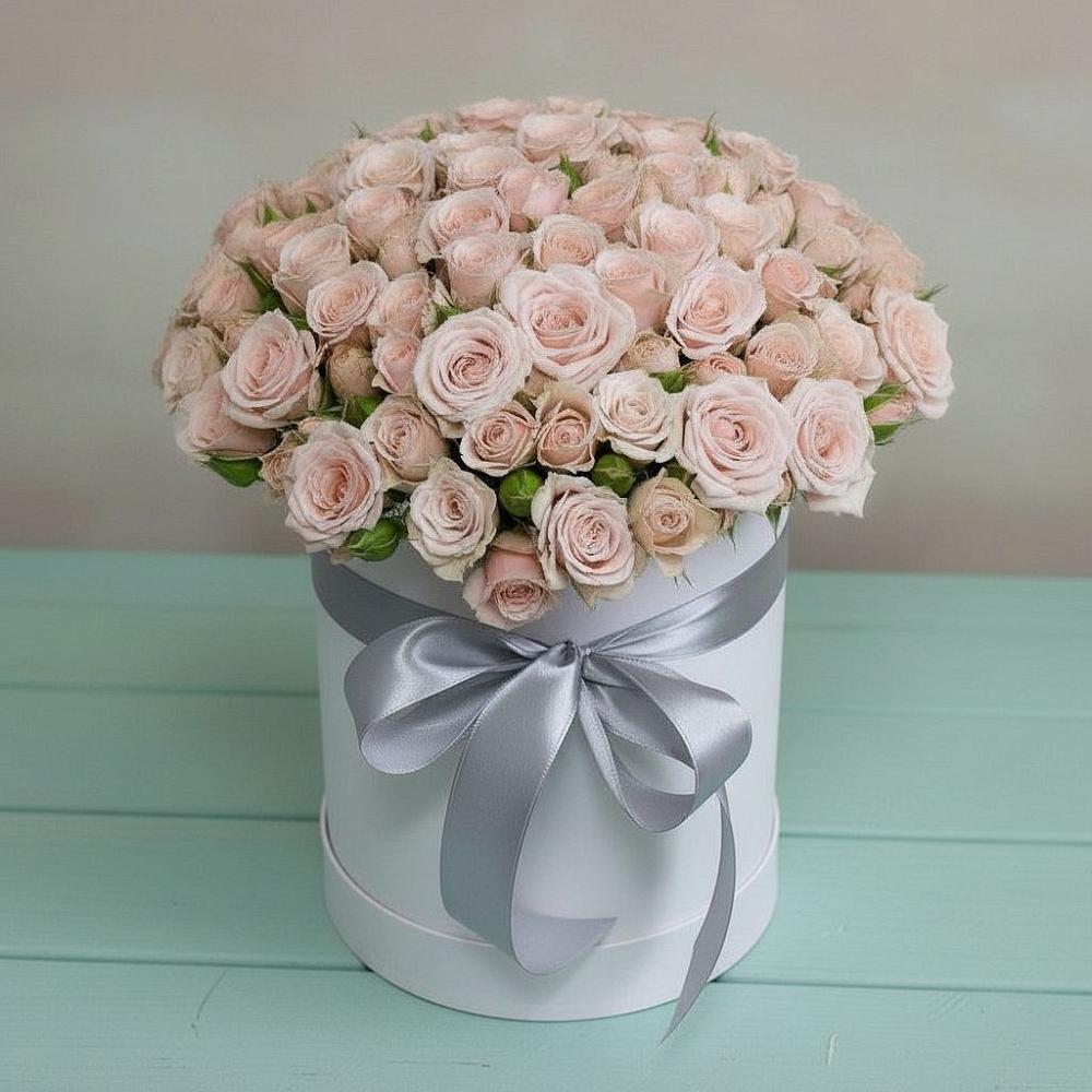 Цветочная композиция из Розы в шляпной коробке в Нижнезольском